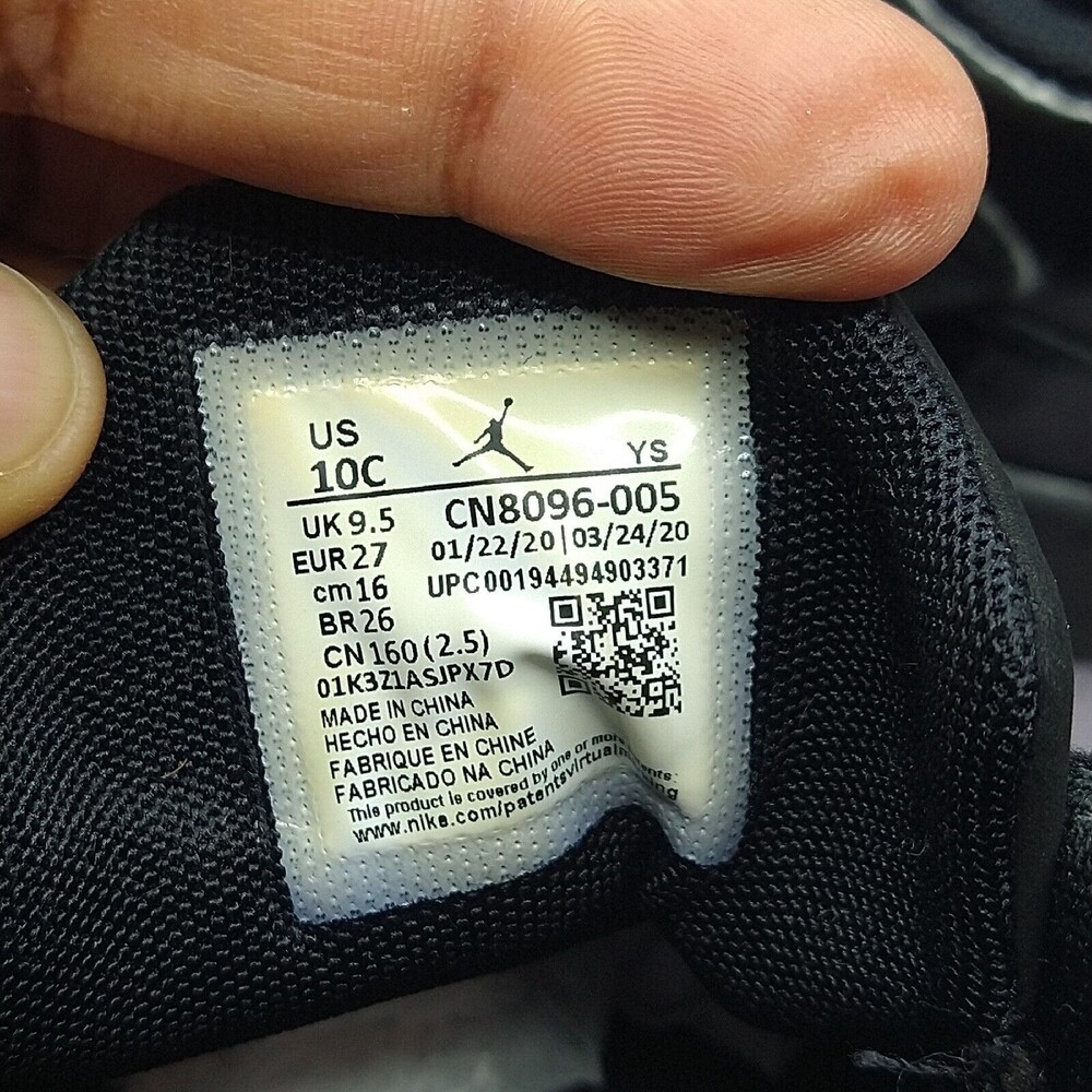 Nike Air Jordan Max Aura 2 Shoes Black Toddler Size 10C CN8096-005 Hook Loop - Picture 8 of 8